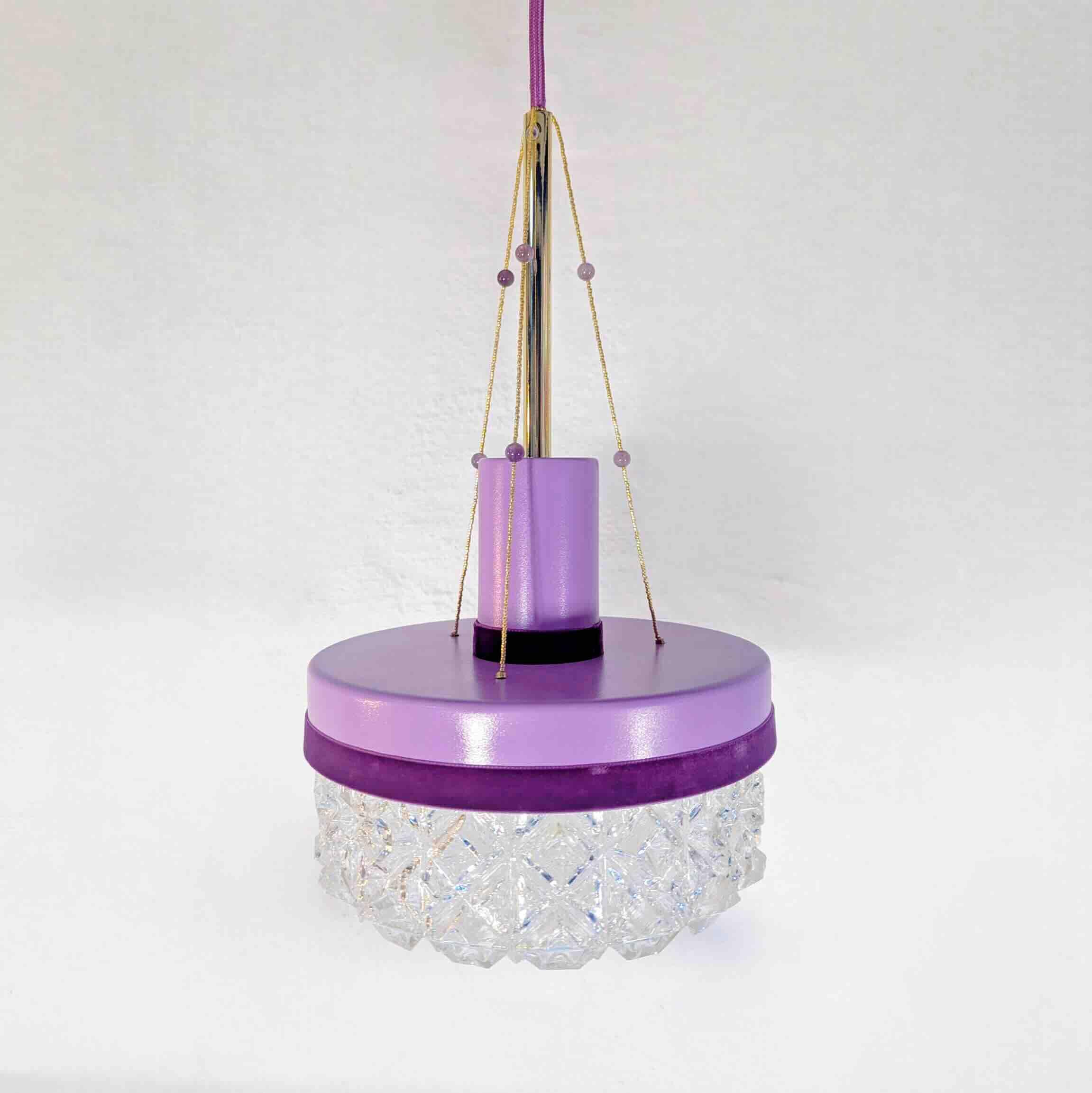 Unik Upcycled Vitrika Pendel – Lilla Glamour